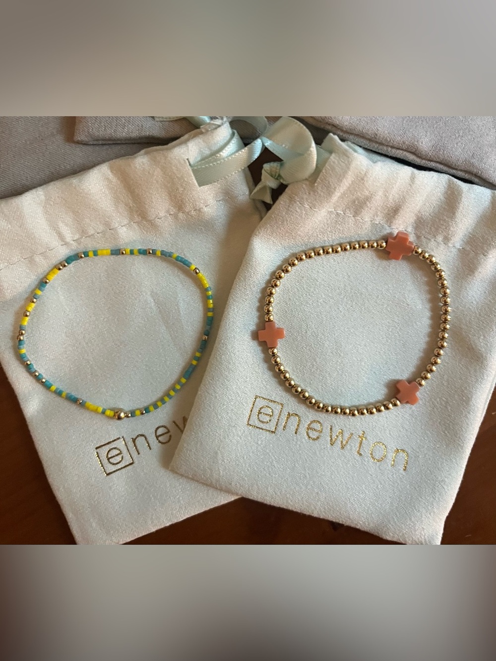 Enewton & Erin Gray Bracelet Bundle ๐ฉต - Picture 4 of 4